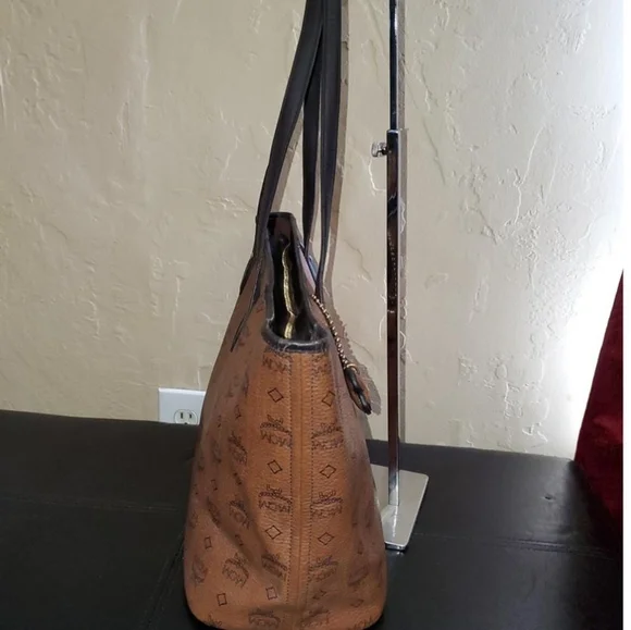 MCM Tote Bag - Picture 6 of 16